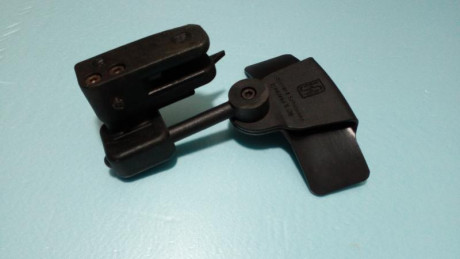 Cambiaria por revolver de 6 pulgadas o pistola Libre Pistola 9 mm P      3 cargadores 15 y funda de extracion 10