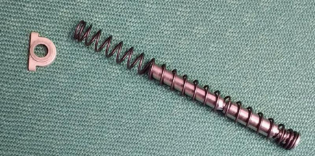 Se vende amortiguador de retroceso Sprinco tactical para Glock 17.
Está en La Coruña.
55 euros envío certificado 00