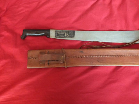Machete original COLLINS&HARTFORD LEGITIMUS.
Procedente de Colombia.
Largo total 75 cm.
Largo hoja. 02