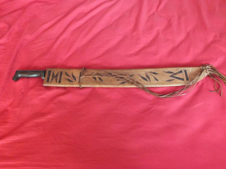Machete original COLLINS&HARTFORD LEGITIMUS.
Procedente de Colombia.
Largo total 75 cm.
Largo hoja. 01