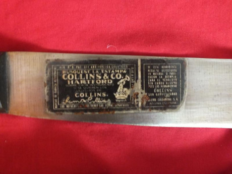 Machete original COLLINS&HARTFORD LEGITIMUS.
Procedente de Colombia.
Largo total 75 cm.
Largo hoja. 11