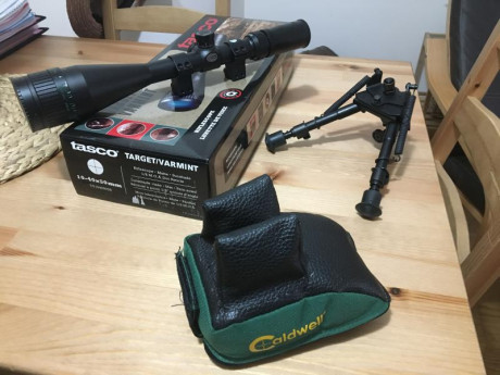 Hola, pongo a la venta visor Tasco Target 10-40x50 con anillas altas, bípode y saquete trasero caldwell 00