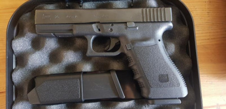 Glock 20 3 gen  ha pegado 10 tiros,  espectacular precisión   

En F 00