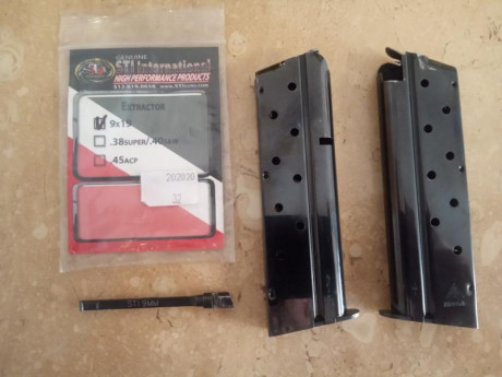 Los cargadores están vendidos
Vendo extractora STI de 9 mm para 1911. 25€ + portes.
Todo con poco uso.
Todo 00