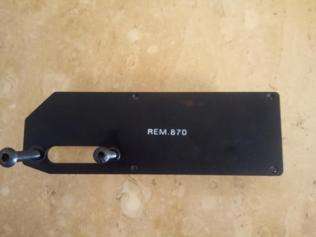 Vendo porta cartuchos Tac Star para escopeta Remington 870 en perfecto estado.
40€ portes por Correos 00