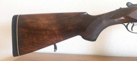 Vendo escopeta segunda mano  AYA MATADOR. 
Paralela.
Expulsora y selectora.
Banda alta, muy buen encare.
Calibre 01