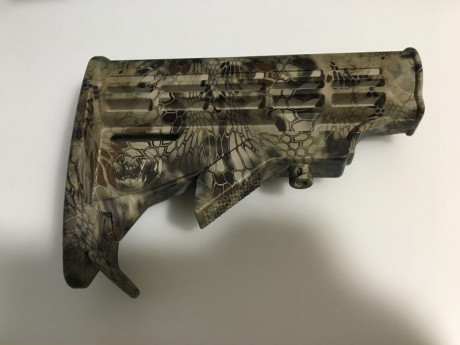 Hola, 

Vendo varias piezas de AR15:

Culata tipo M4 negra, desmontada de SW MP15-300. 25€
Guardamanos 00