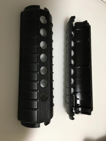 Hola, 

Vendo varias piezas de AR15:

Culata tipo M4 negra, desmontada de SW MP15-300. 25€
Guardamanos 12