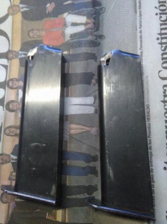 Hola.
Vendo dos cargadores para pistola STAR BM-BKM con capacidad para ocho cartuchos.
Usados pero en 00