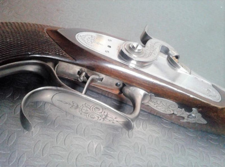 Pongo a la venta esta pistola Le Page de percusión, de Pedersoli.

Calibre .44, alza regulable en vertical, 11