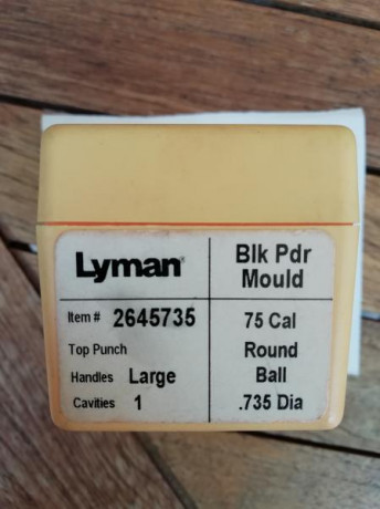 Hola, vendo turquesa lyman Bola .735" para Brown Bess, está Impecable.
55€ gastos de envío por correo 01