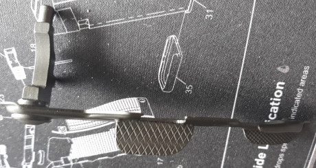 Buenas tardes, la palanca de seguro la vendo porque la compre para mi Molot Vepr 307, y al utilizar este 00