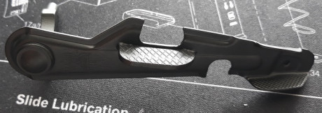 Buenas tardes, la palanca de seguro la vendo porque la compre para mi Molot Vepr 307, y al utilizar este 10