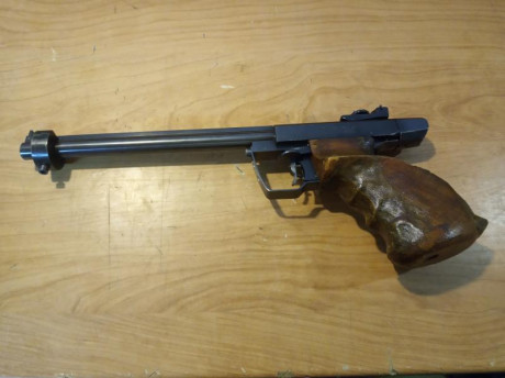 Pistola para libre Drulov 75, con contrapeso (no sé si será normal, pero yo no he visto ninguna otra que 00