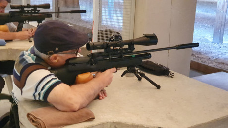 Se puede hacer maravillas con esta carabina bien optimizada y con el balín adecuado.

Un saludo 01