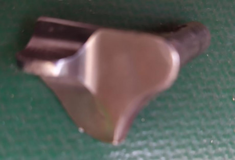 Necesito una aleta del seguro de una pistola STAR Super del 9 largo.
No vale la de la Star A 9 L, ya la 10