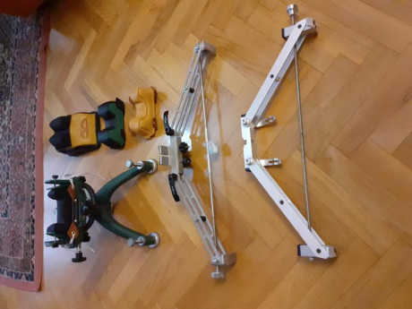 Se vende torreta cadwell con saquete delantero con opcion a otros 2 saquetes delanteros y uno trasero
precio 02