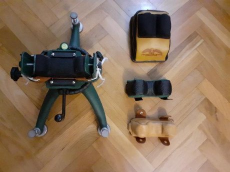 Se vende torreta cadwell con saquete delantero con opcion a otros 2 saquetes delanteros y uno trasero
precio 10