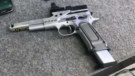 Vendo Tanaglio FT de OPEN calibre 38SA es un modelo antigua que se le cambiaron las cachas y el fanel 00