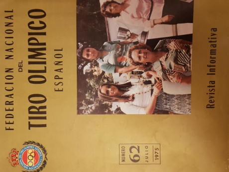 ]Durante una reforma en casa de mis padres he encontrado estas viejas revistas de la Federación de tiro 00