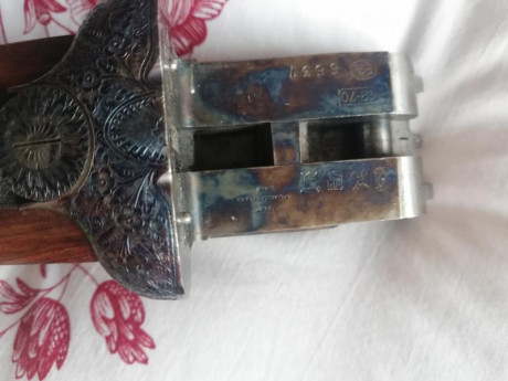 Hola amigos.
A llegado a mis manos esta paralela y me gustaría saber algo más de ella. Pone por ahí Pedro 01