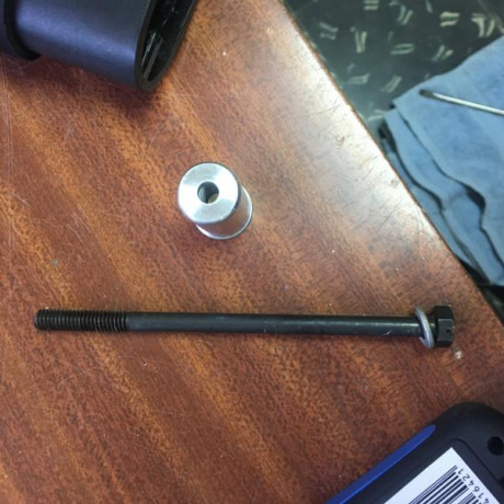 Hola todos, compre una Mossberg 500  con culata Hogue a un forero, dispare con ella una caja de cartuchos 00