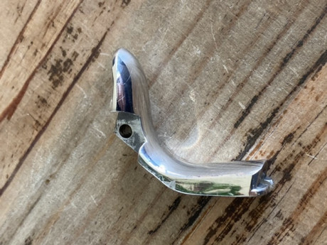 Se vende Rabera de 1911 con el seguro de empuñadura eliminado . Era de de SPS. 
Precio puesta en casa 01