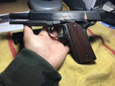 Por falta de uso ya que en las tiradas uso otras que tengo vendo STI Legacy en 9 MM 5”, una maravilla 02