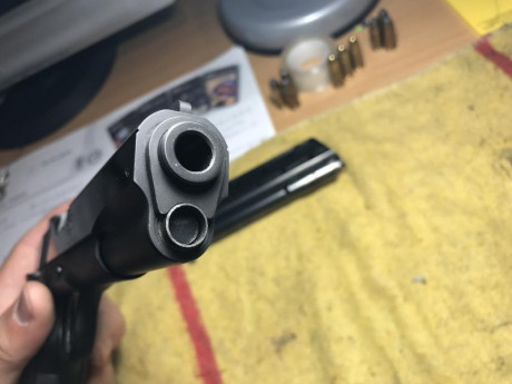 Por falta de uso ya que en las tiradas uso otras que tengo vendo STI Legacy en 9 MM 5”, una maravilla 01