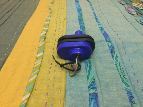 Candado para gatillo de armas con dos llaves
5€ entrega en mano en Madrid. 01