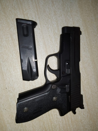 El arma es de un amigo, trato y comentarios por privado, doy su tfno. 
Guiada en F , muy buen estado , 00