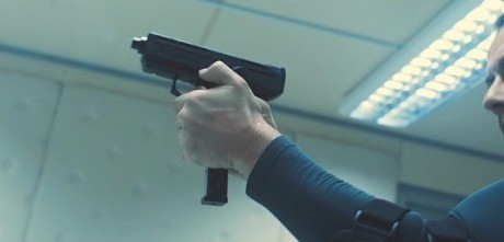 Compañeros,

En vista de las ganas de algunos (Elcafe, Wilcow, Vrakk, etc) por adivinar armas de películas 160