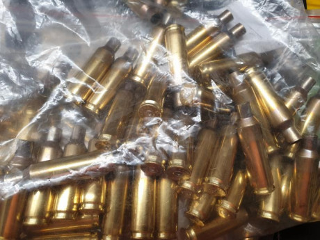 45 vainas con un tiro Lapua 6x47 , 30 euros con envio a la peninsula 01