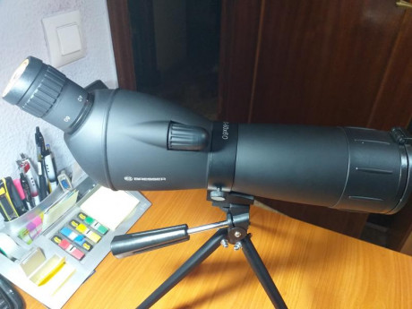Vendo telescopio marca BRESSER (aleman) 20x60x60, en estado impecable, con su funda, solo sacado una vez 00