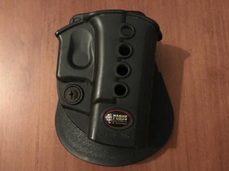 Vendo conjunto de funda y dos portacargadores dobles para Glock. De la marca israeli Fobus, fabricados 00