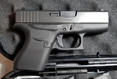 Vendo Glock 43 9mm en perfecto estado.
Se incluye funda interior y ampliaciones de cargador: un +1, un 01