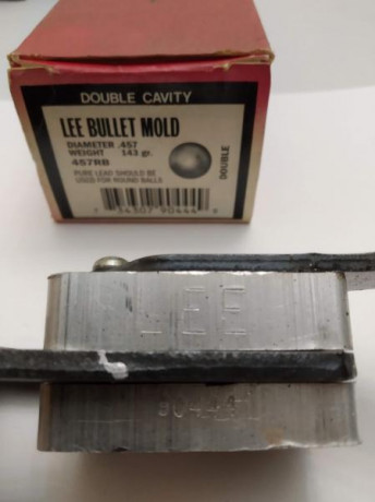 Vendo las siguientes turquesas LEE precio/u. 25 €, están en Madrid, si hay que enviarlas +6€:

.454 bola 01