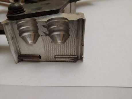 Vendo las siguientes turquesas LEE precio/u. 25 €, están en Madrid, si hay que enviarlas +6€:

.454 bola 11