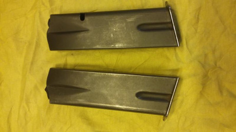 Vendo dos cargadores de pistola FN  HP35. En muy buen estado.
Precio 30€. (Rebajado)cada uno, gastos de 00