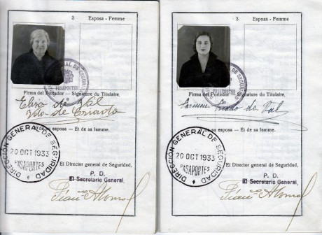 EN RECUERDO Y HOMENAJE A LOS QUE YA NO ESTÁN. 

Si pones en  GOOGLE    PASAPORTES EN LA MEMORIA   da 12