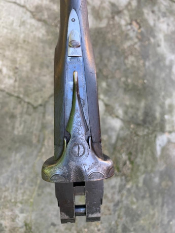 Buenos días.
Por encargo, vendo varias escopetas por dejar la caza:

1.- Escopeta marca Franchi año 1979, 10
