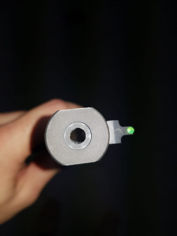 Muy buenas,

Se vende pistola browning buck mark en perfecto estado.
Con muy pocos disparos, 5 cajas de 50