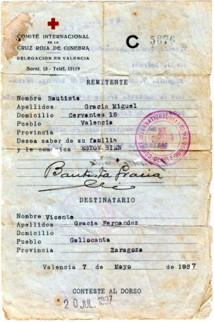  EN RECUERDO Y HOMENAJE A LOS QUE YA NO ESTÁN. 

Si pones en  GOOGLE    PASAPORTES EN LA MEMORIA   da 40
