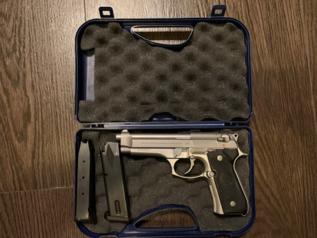Buenas tardes

Pongo en venta esta preciosidad, esta en perfecto estado. Esta guiada con la licencia F. 02