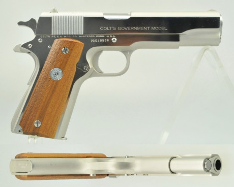 Este colt de las series 70 es de 1972.
Completo con su caja orginal y documentos .
El arma parece sin 00