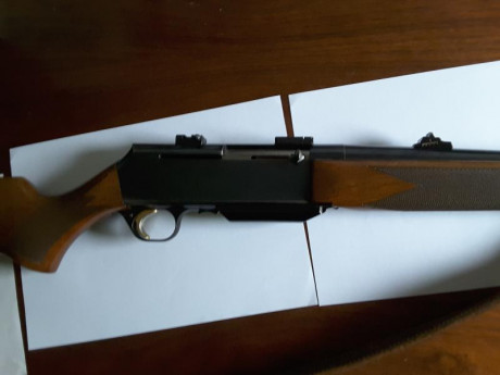 Se vende browing bar 1 cal 300wm con funda correa porta fusil
Monturas apell funda y caja de municion.600 02