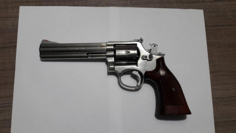 VENDIDO
RETIRAR ANUNCIO.... por favor.

Buenas tardess.

Pongo a la venta mi revolver Smith&Wesson 01