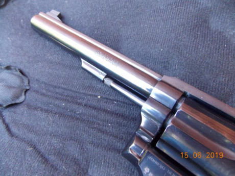 Revolver en excelente estado, muy equilibrado y muy preciso, guiado con la licencia F, se envía a la Intervención 02