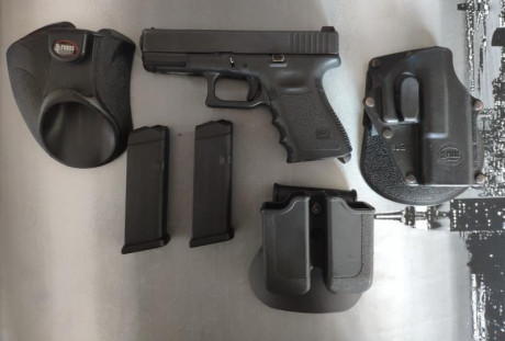 Busco glock 19 que este en buen estado cuidada y bien de precio. 30
