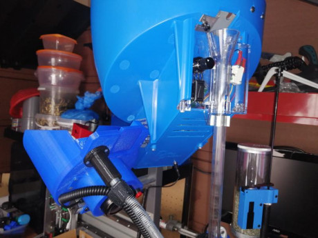 Pongo a la Venta Dillon super 1050 a full a estrenar. Habra recargado unos 300 cartuchos, la prensa lleva 00